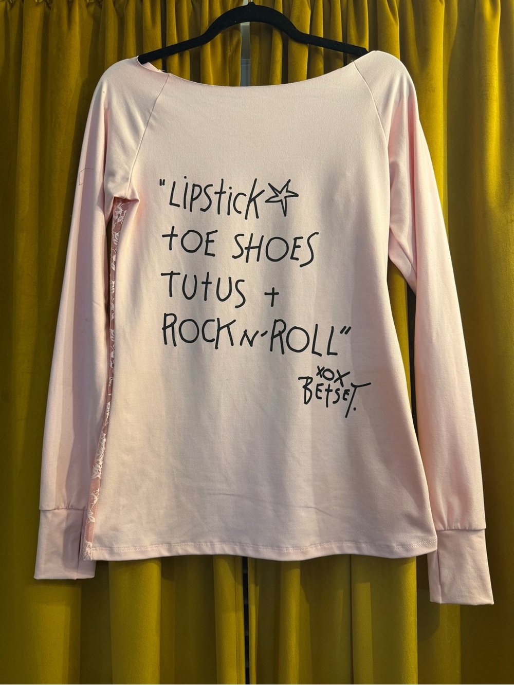 Betsey Johnson Light Pink Graphic Long-Sleeve Top
